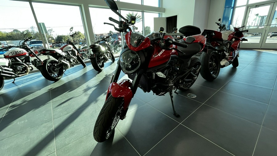 2024 Ducati Monster