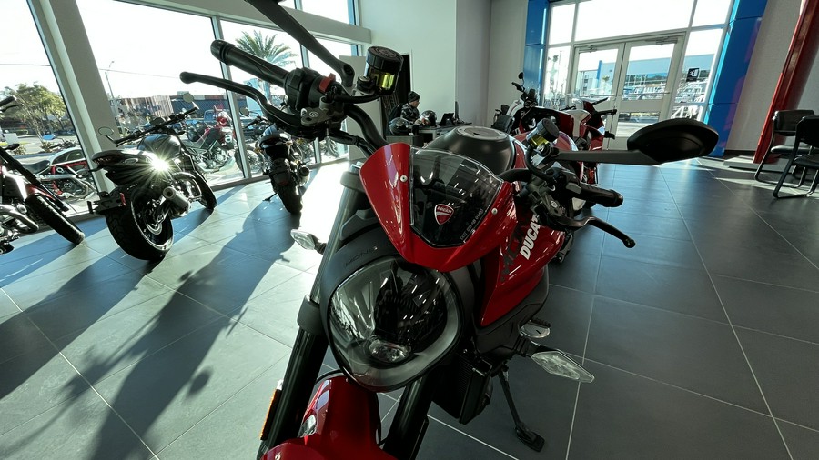 2024 Ducati Monster