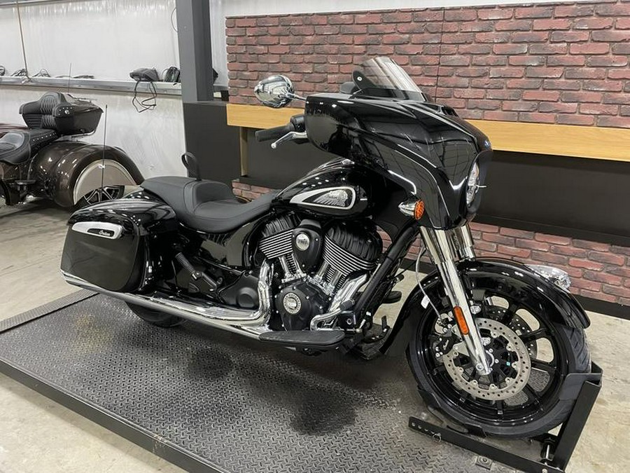 2024 Indian Motorcycle® Chieftain® Black Metallic