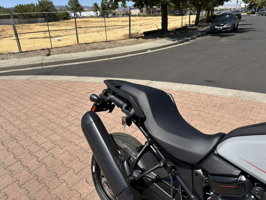 RA1250ST 2025 Pan America® 1250 ST