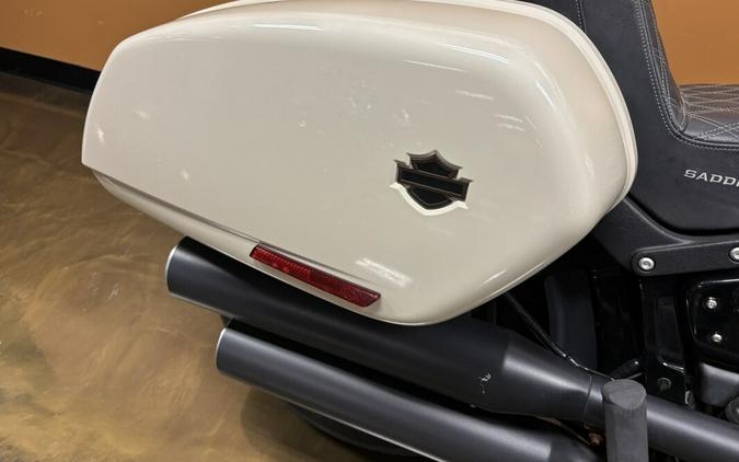 FXLRST 2023 Low Rider® ST