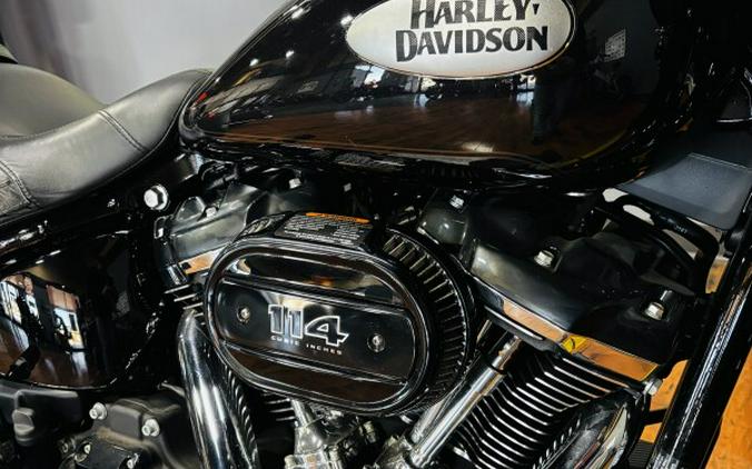 2021 Harley-Davidson® Heritage Classic 114 BLACK JACK METALLIC W/PINST