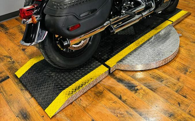 2021 Harley-Davidson® Heritage Classic 114 BLACK JACK METALLIC W/PINST