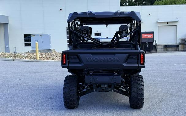 2025 Honda® Pioneer 1000-6 Deluxe Crew