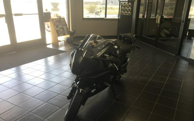 YZF-R7