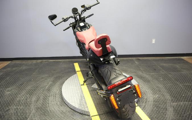 2024 LiveWire LiveWire S2 Mulholland Liquid Black/Red
