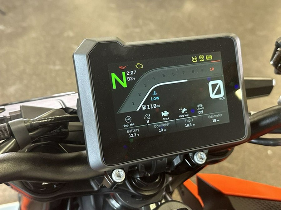 2024 KTM Duke 990