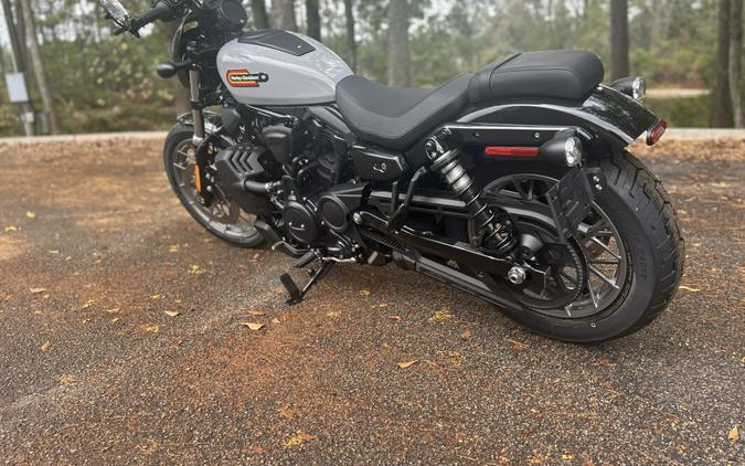 RH975S 2025 Nightster™ Special