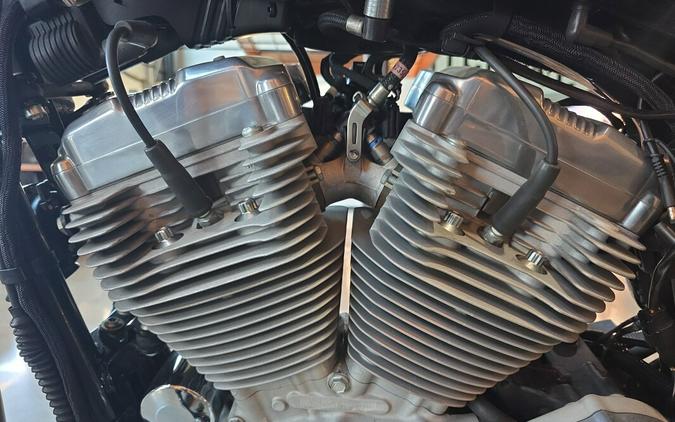 2008 Harley-Davidson® Sportster® 883 Custom Black