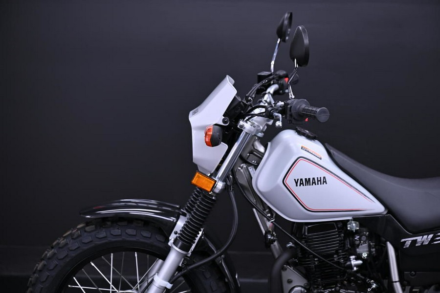 2025 Yamaha TW200