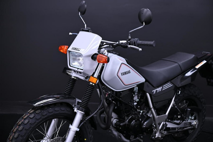 2025 Yamaha TW200