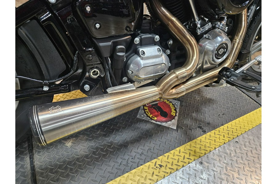 2023 Harley-Davidson® SOFTAIL STANDARD