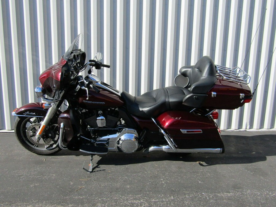 2015 Harley-Davidson® FLHTKL - Ultra Limited Low