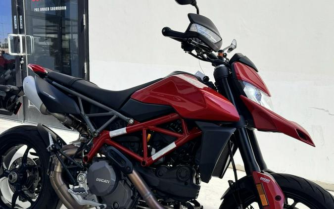 2022 Ducati Hypermotard 950 Ducati Red