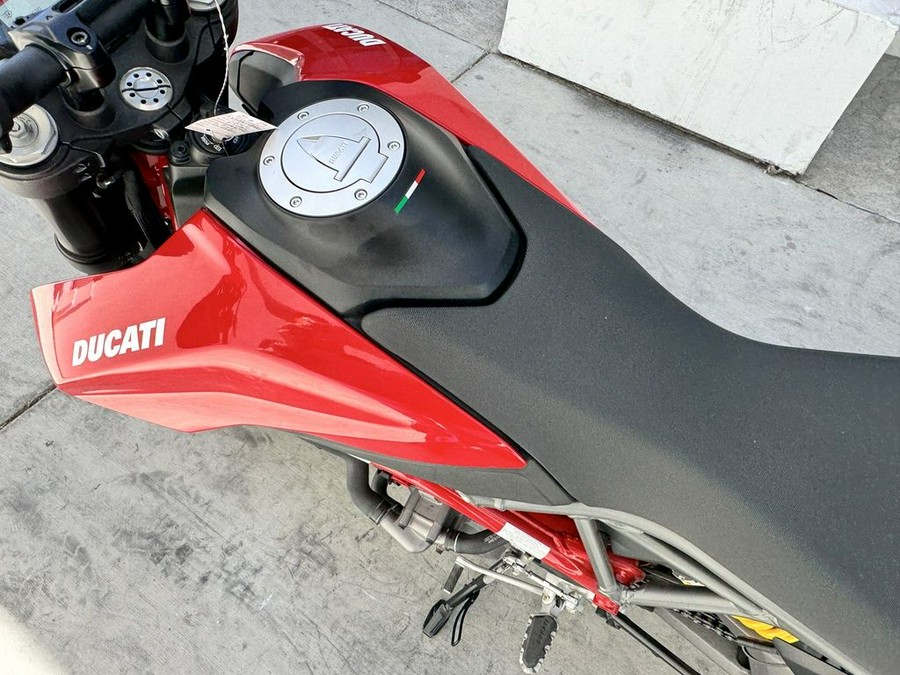 2022 Ducati Hypermotard 950 Ducati Red