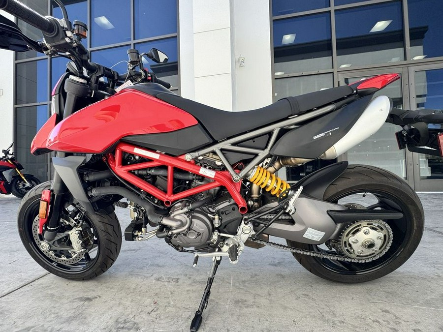 2022 Ducati Hypermotard 950 Ducati Red