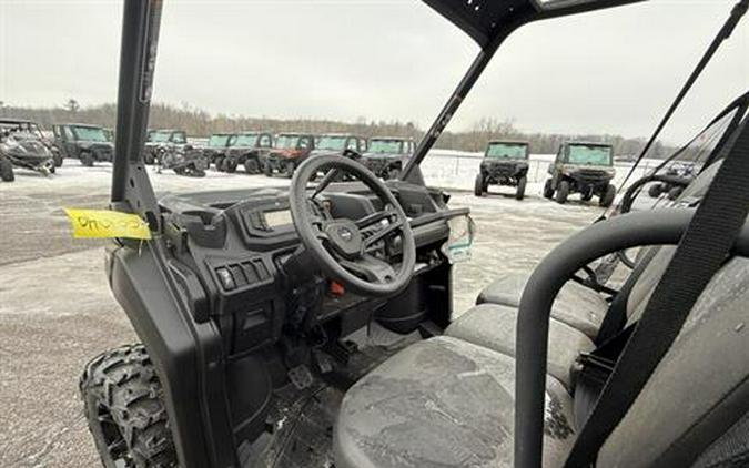 2025 Can-Am Defender MAX DPS HD7
