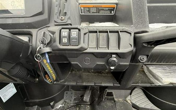 2025 Can-Am Defender MAX DPS HD7