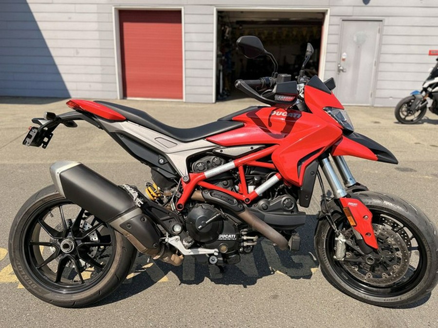 2016 Ducati Hypermotard 939 Red