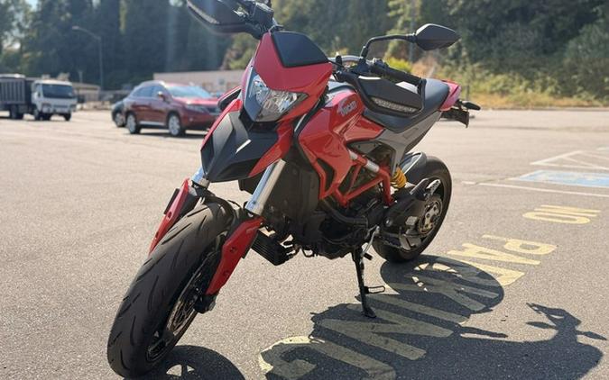 2016 Ducati Hypermotard 939 Red