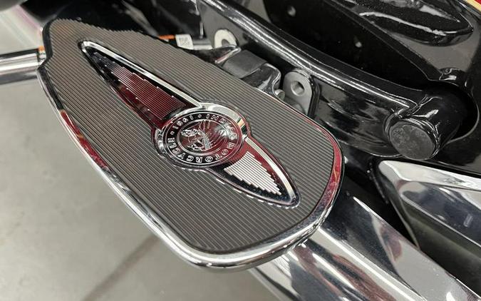 2019 Indian Motorcycle® N19TREAAB5