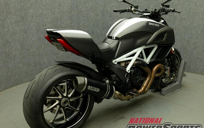 2015 DUCATI DIAVEL CARBON WHITE W/ABS