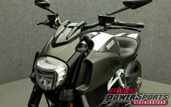 2015 DUCATI DIAVEL CARBON WHITE W/ABS