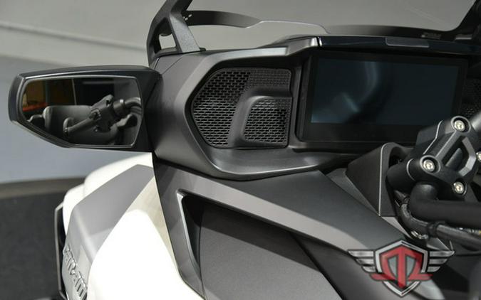 2026 Can-Am Spyder F3 Limited Platine