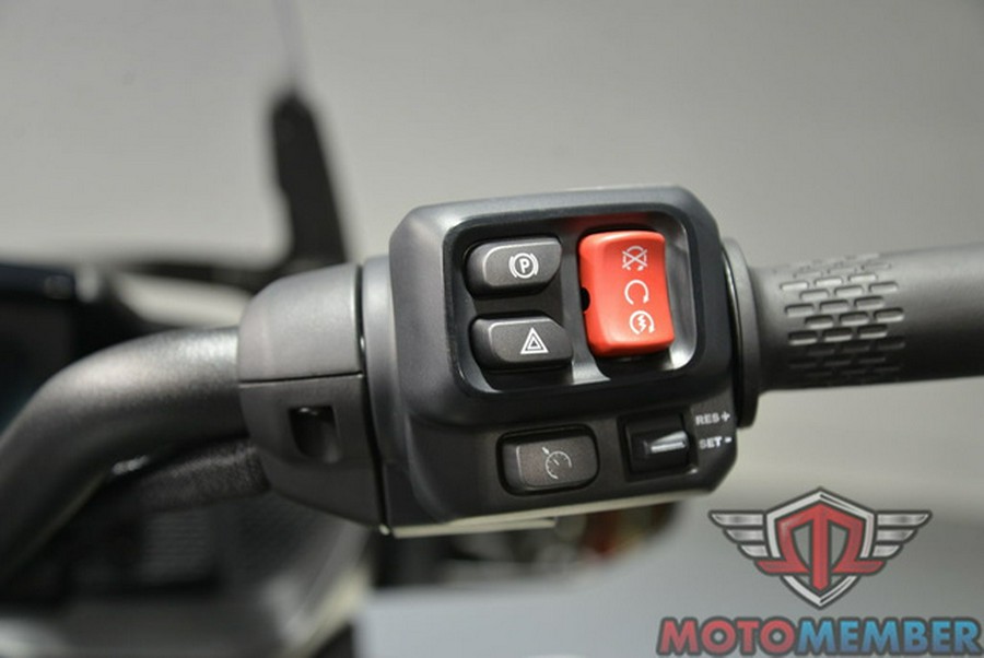 2026 Can-Am Spyder F3 Limited Platine