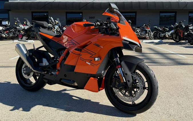 2026 KTM RC 990 R