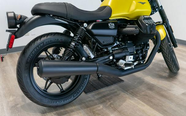 2023 Moto Guzzi V7 Stone