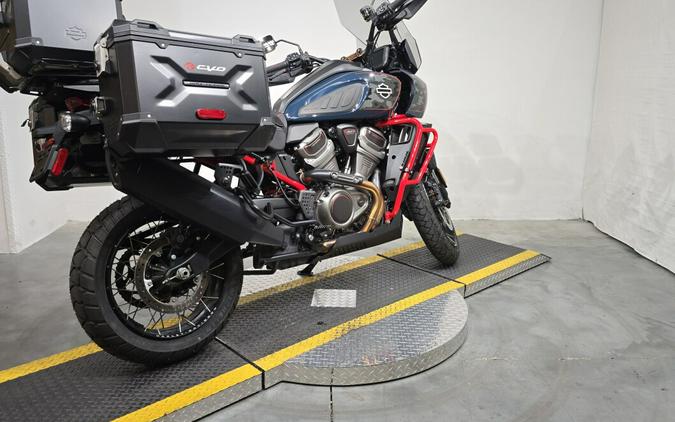 RA1250SE 2025 CVO™ Pan America®