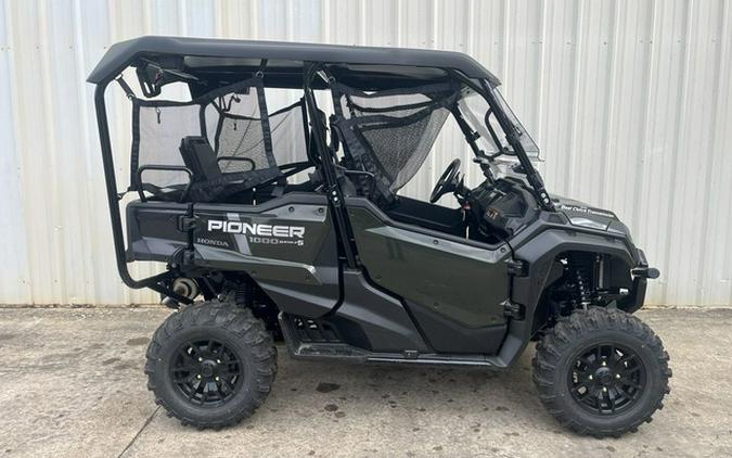 2025 Honda Pioneer 1000-5 Deluxe