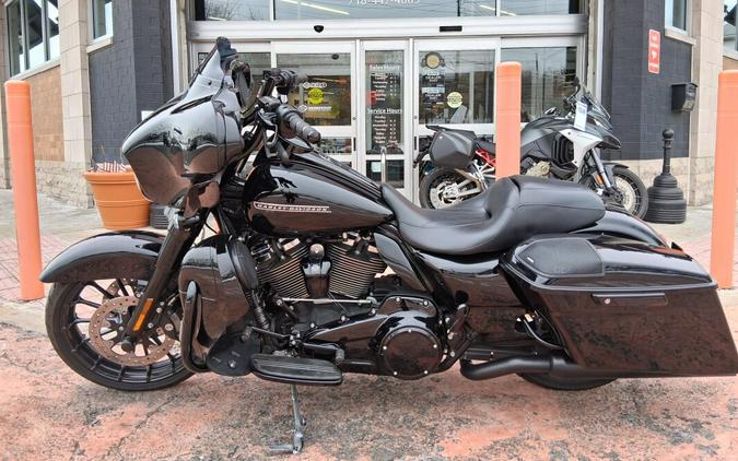 2018 Harley-Davidson® Street Glide® Special Vivid Black