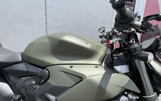2024 Ducati Streetfighter V2 Storm Green - 08045T