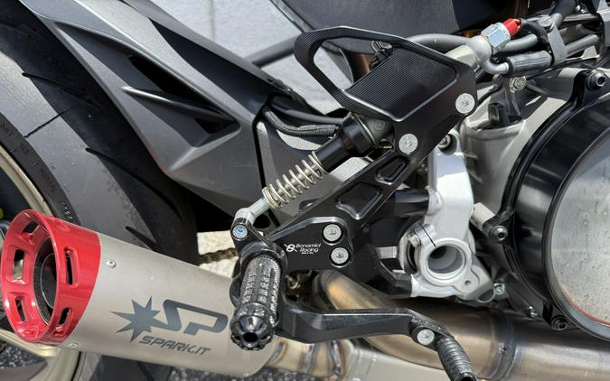 2024 Ducati Streetfighter V2 Storm Green - 08045T