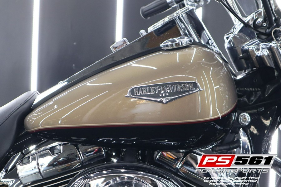 2004 Harley-Davidson FLHRCI Road King® Classic