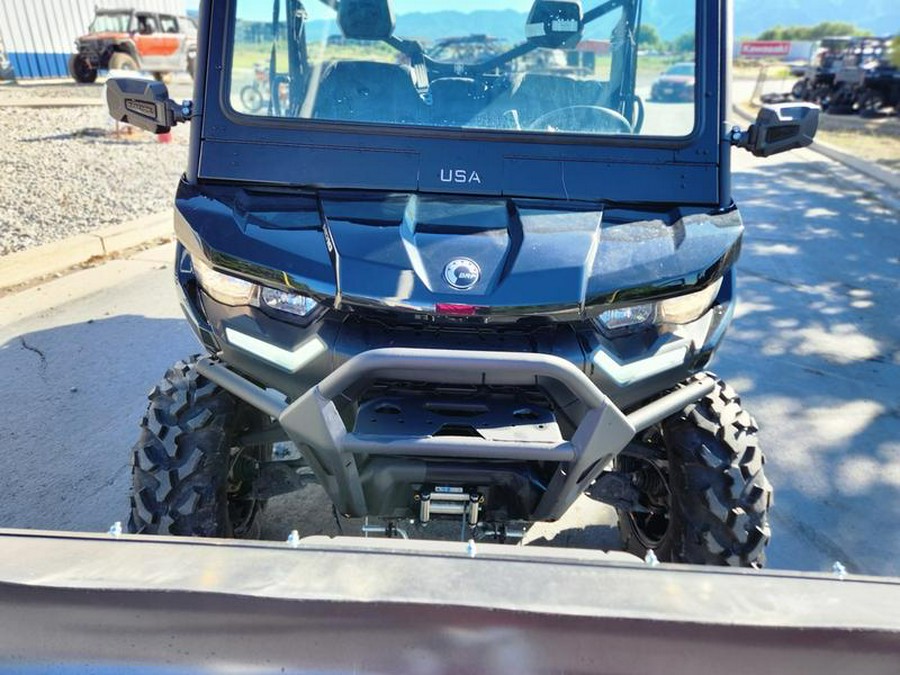 2023 Can-Am® Defender 6x6 XT HD10