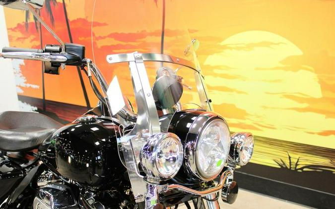 2022 Harley-Davidson® FLHP