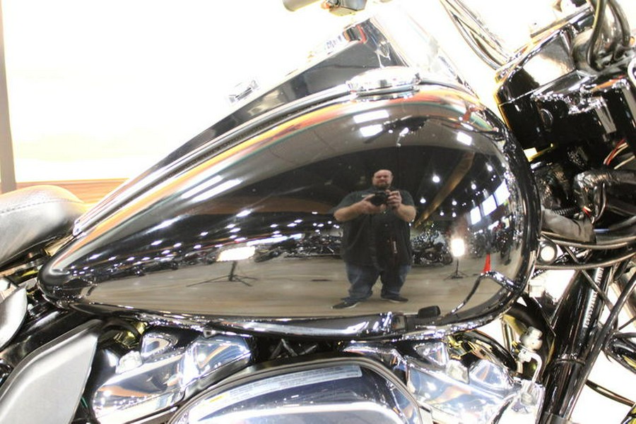 2022 Harley-Davidson® FLHP