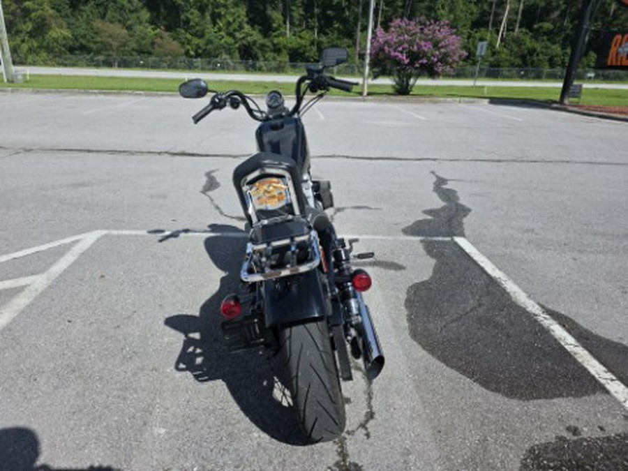 2011 Harley-Davidson Sportster® 1200 Nightster®