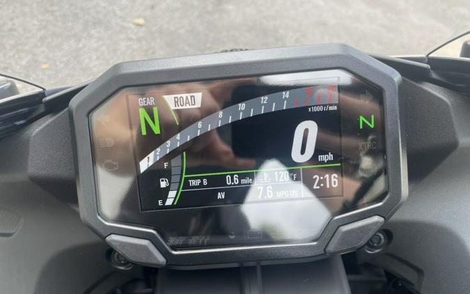 2025 Kawasaki Ninja ZX-6R