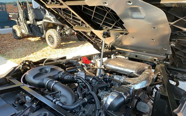 2026 Can-Am Defender PRO XT HD10