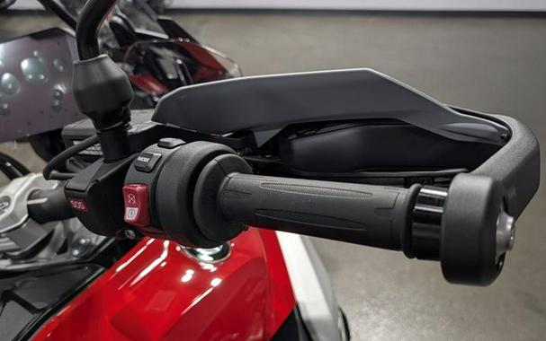 2026 BMW R 1300 GS Racing Red