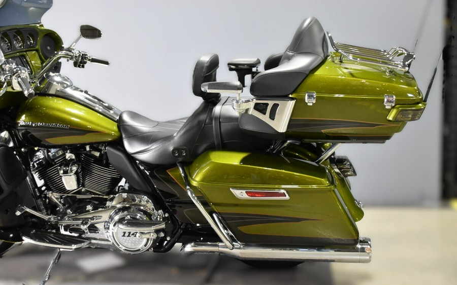 2017 Harley-Davidson CVO Limited FLHTKSE