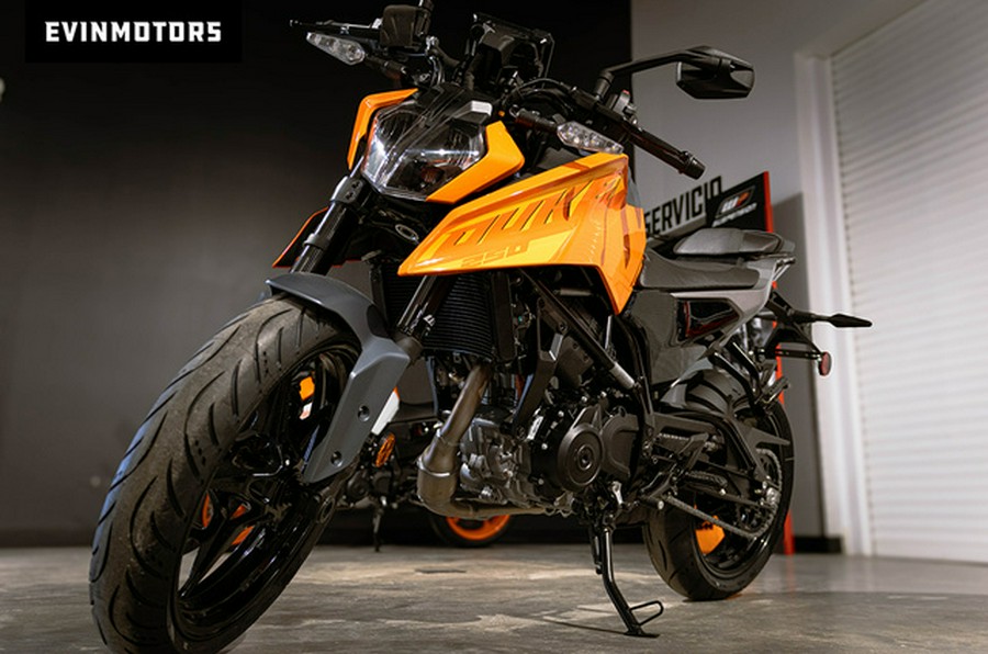 2024 KTM Duke 250