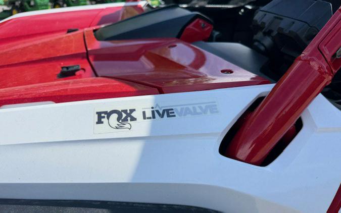 2026 Talon 1000X-4 FOX® Live Valve - Honda
