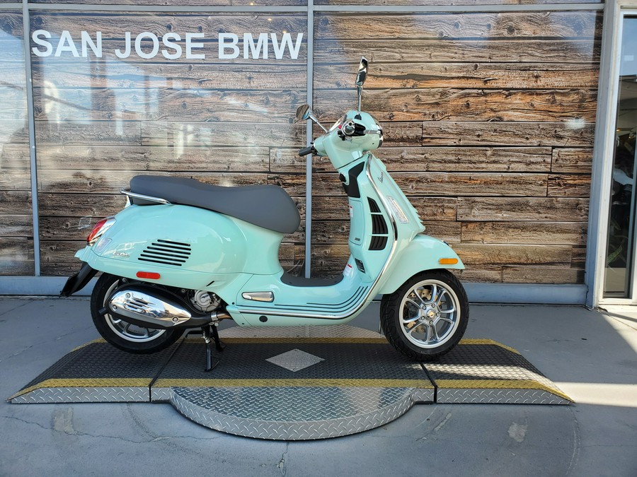 2024 Vespa GTS