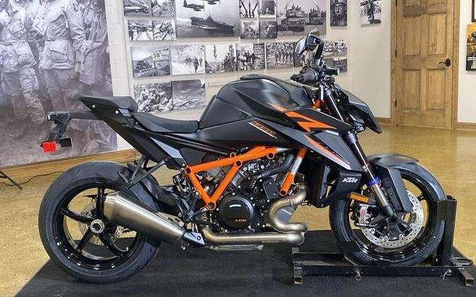 2024 KTM 1390 Super Duke R EVO