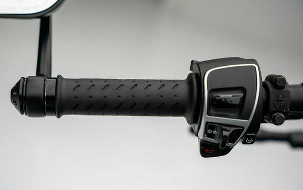 2023 Moto Guzzi V9 Bobber Special Edition